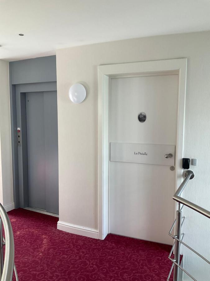 La Chambre Du Chateau De Bernalmont Liège Kültér fotó